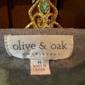 Olive & Oak Gray Knit Sweater